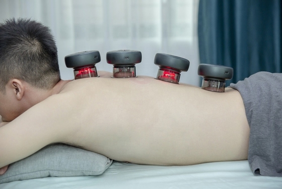 Dimensione del prodotto 94*94*72mm Massaggiatore di terapia con tazze cinesi Hijama e luce rossa